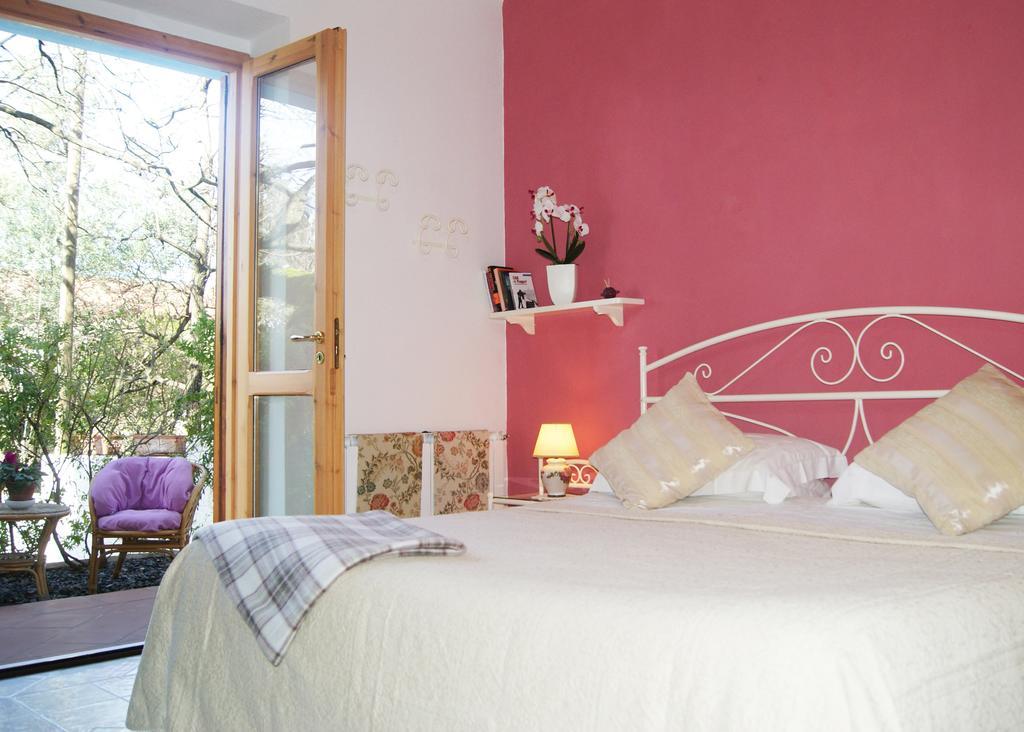 B&B La Casa Del Gelso Acquafredda Chambre photo
