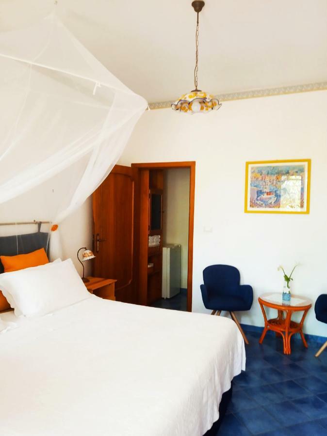 B&B La Casa Del Gelso Acquafredda Extérieur photo